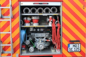 die festverbaute Pumpe